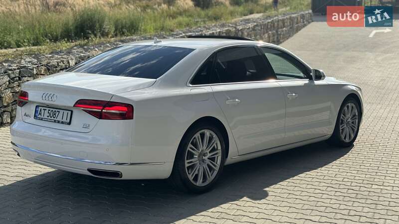 Седан Audi A8 2014 в Ивано-Франковске