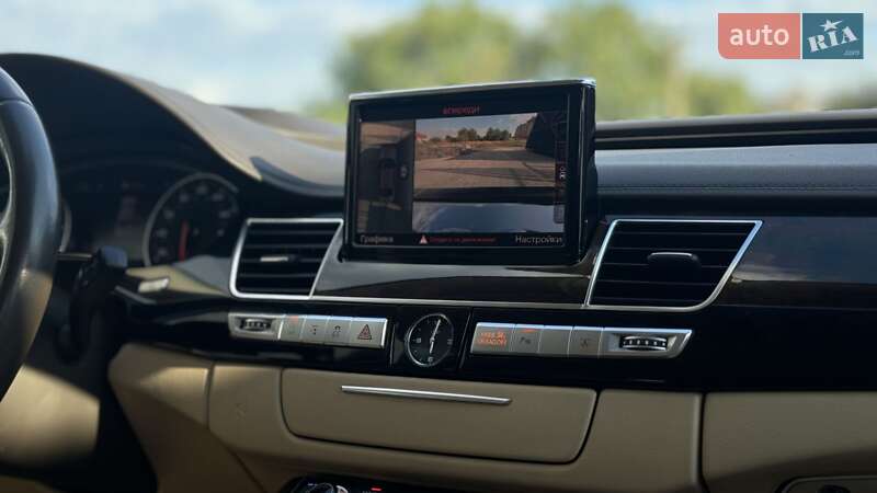 Седан Audi A8 2014 в Ивано-Франковске