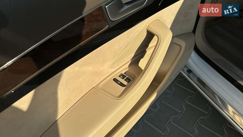 Седан Audi A8 2014 в Ивано-Франковске