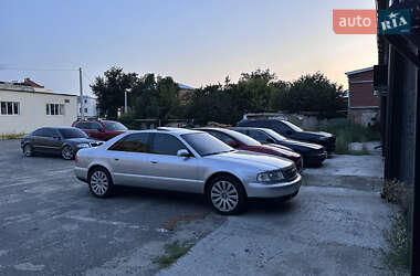 Седан Audi A8 1999 в 