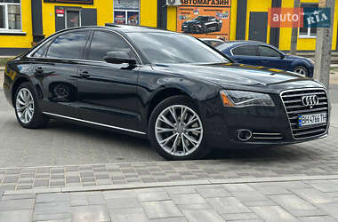 Седан Audi A8 2013 в Одесі