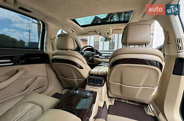 Седан Audi A8 2013 в Одесі