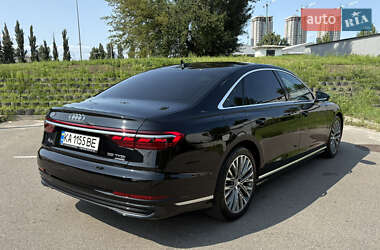 Седан Audi A8 2022 в 