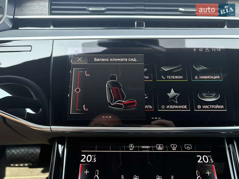 Седан Audi A8 2022 в Киеве