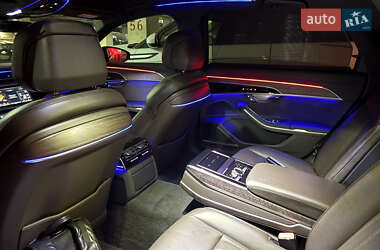 Седан Audi A8 2022 в 