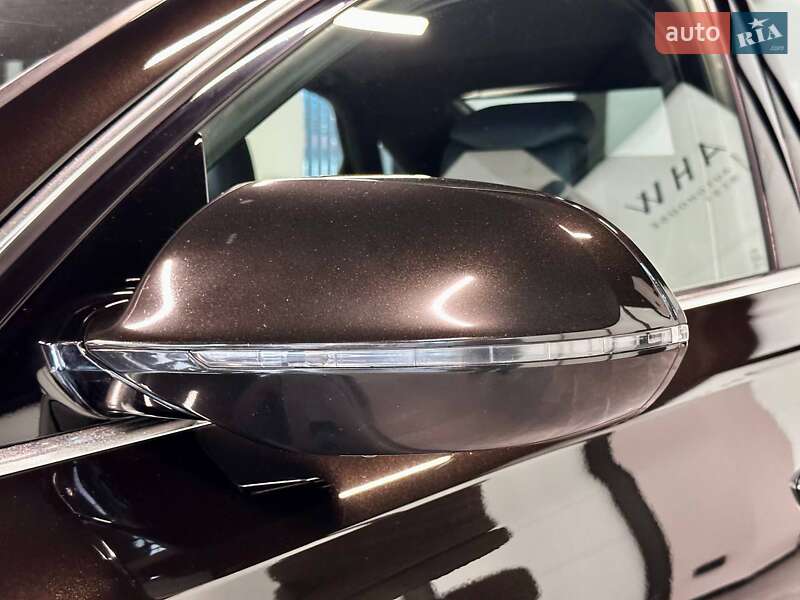 Седан Audi A8 2013 в Львові