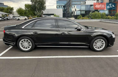 Седан Audi A8 2017 в 