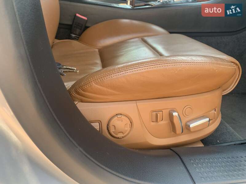Седан Audi A8 2006 в Вышкове