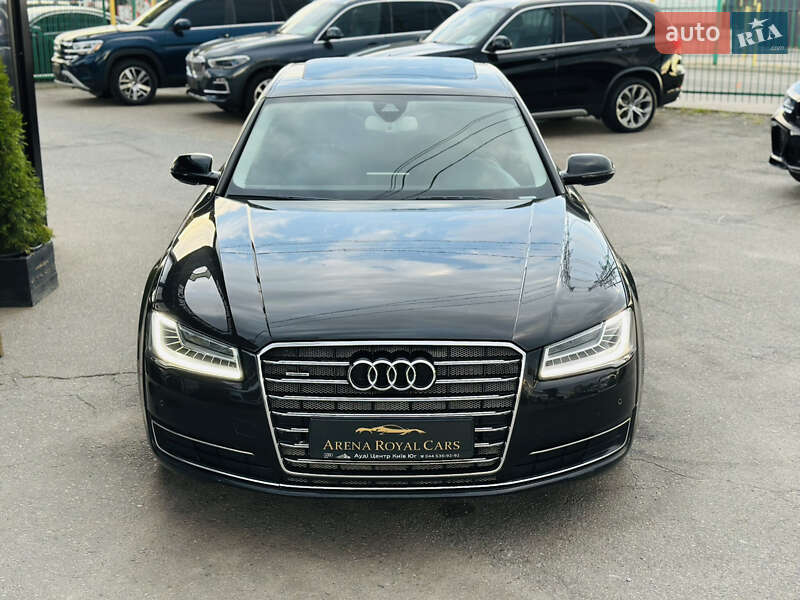 Седан Audi A8 2017 в Харькове