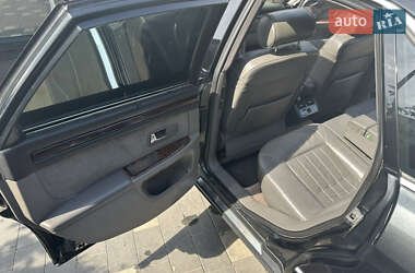 Седан Audi A8 1999 в 