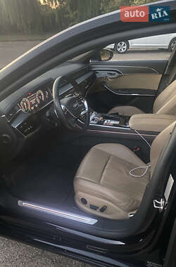 Седан Audi A8 2021 в 