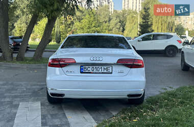 Седан Audi A8 2014 в 