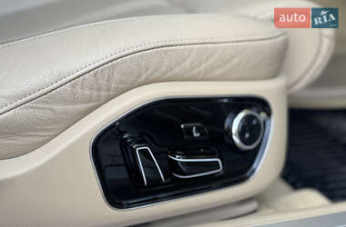 Седан Audi A8 2014 в 