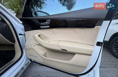 Седан Audi A8 2014 в 