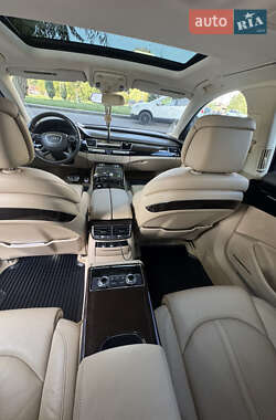 Седан Audi A8 2014 в 