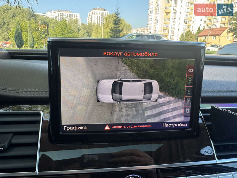 Седан Audi A8 2014 в Львове