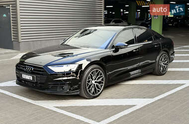 Седан Audi A8 2017 в 