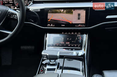 Седан Audi A8 2020 в 