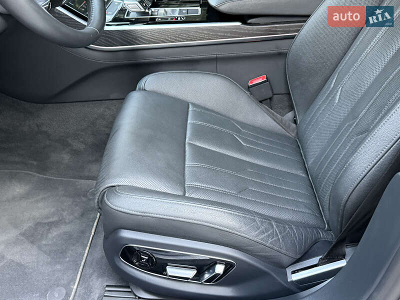 Седан Audi A8 2020 в Тернополі фото 28 Седан Audi A8 2020 в Тернополі