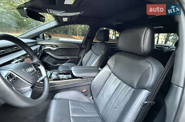 Седан Audi A8 2020 в 