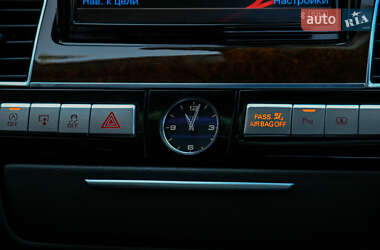 Седан Audi A8 2013 в 