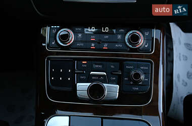 Седан Audi A8 2013 в 