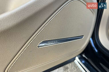 Седан Audi A8 2013 в 