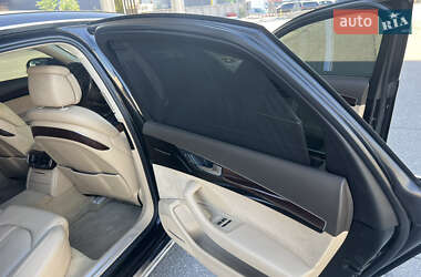Седан Audi A8 2013 в 