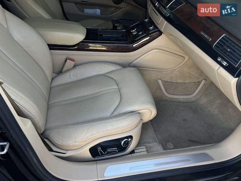 Седан Audi A8 2013 в Запоріжжі