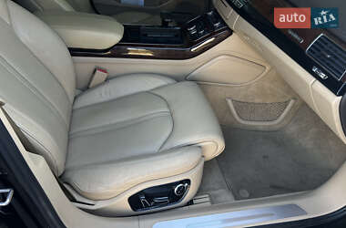 Седан Audi A8 2013 в 