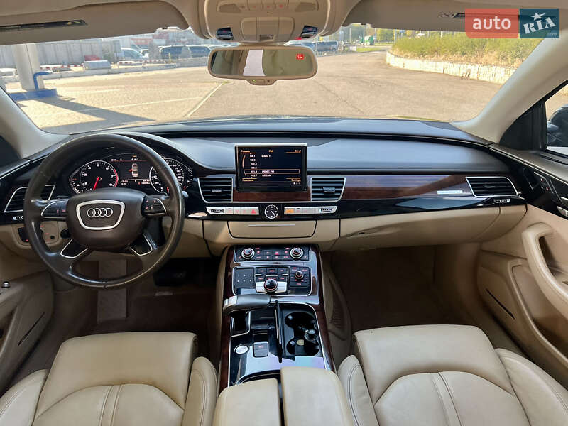 Седан Audi A8 2013 в Запоріжжі