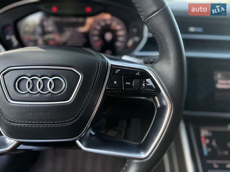 Седан Audi A8 2020 в Києві