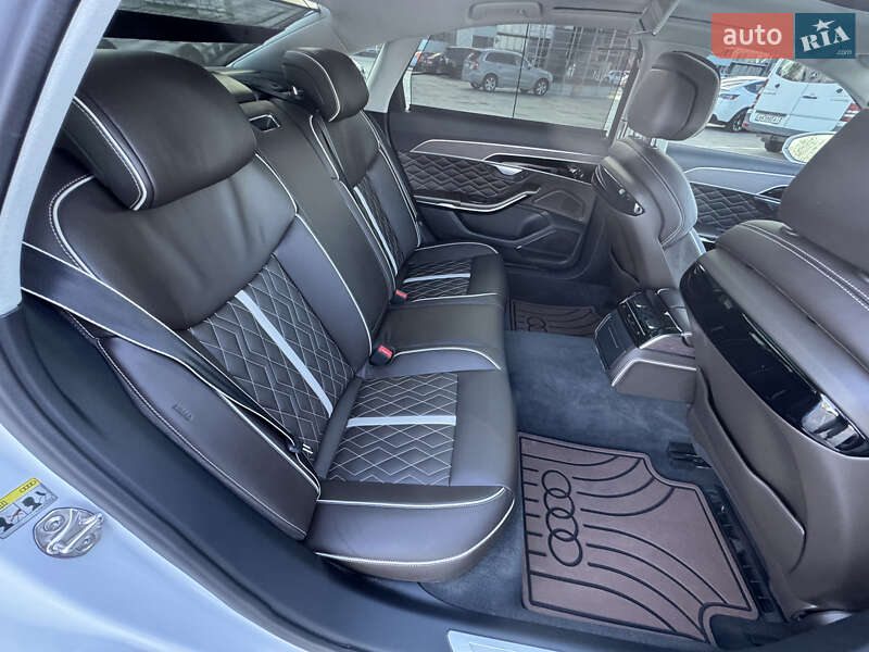 Седан Audi A8 2020 в Києві