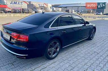 Седан Audi A8 2013 в 