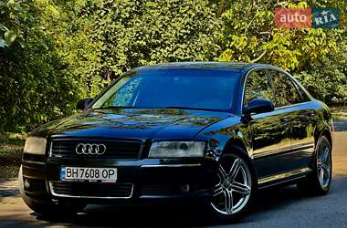 Седан Audi A8 2004 в 