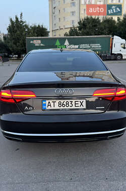 Седан Audi A8 2015 в 