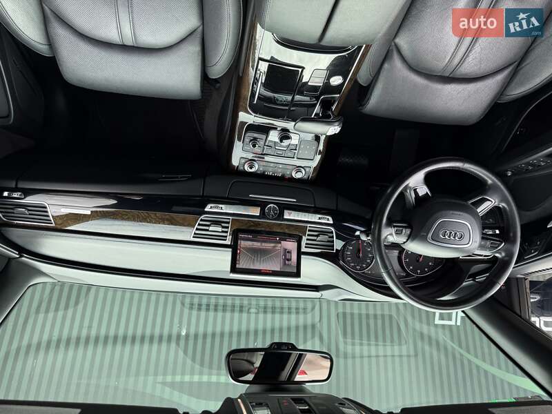 Седан Audi A8 2017 в Вінниці