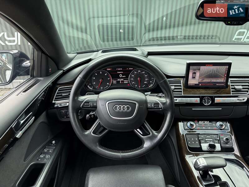 Седан Audi A8 2017 в Вінниці