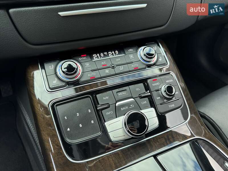 Седан Audi A8 2017 в Вінниці