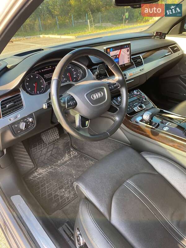 Седан Audi A8 2015 в Києві