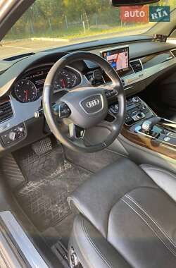 Седан Audi A8 2015 в 