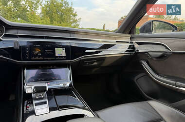 Седан Audi A8 2020 в 