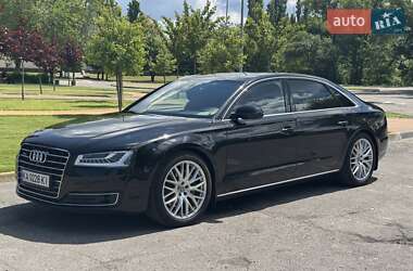 Седан Audi A8 2015 в Киеве