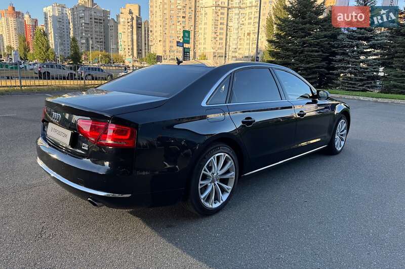 Седан Audi A8 2011 в Киеве