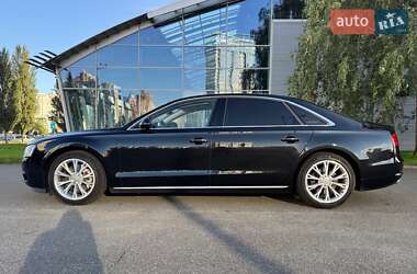 Седан Audi A8 2011 в 