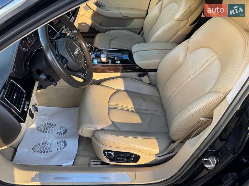 Седан Audi A8 2011 в Киеве