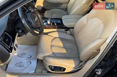 Седан Audi A8 2011 в 