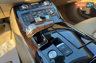 Седан Audi A8 2011 в 