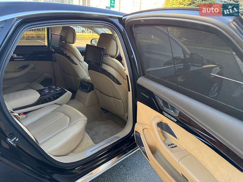Седан Audi A8 2011 в Киеве