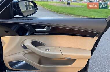Седан Audi A8 2011 в 